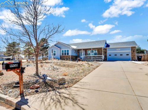 9950 Glenellen Dr, Amo, CO 80831-6837