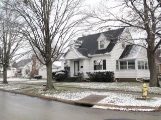 1903 Huffman Blvd, Rockford, IL 61103-4556