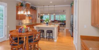 13685 Morgan Dr, Redmond, WA 98053-5700