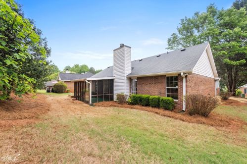 237 Oakwood Cir, Stockbridge GA  30281-6357 exterior