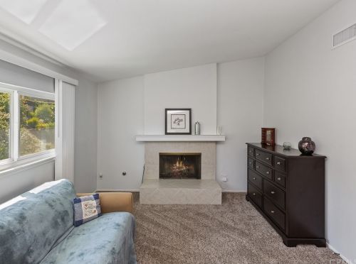 6718 Rycroft Dr, Riverside CA  92506-5315 exterior