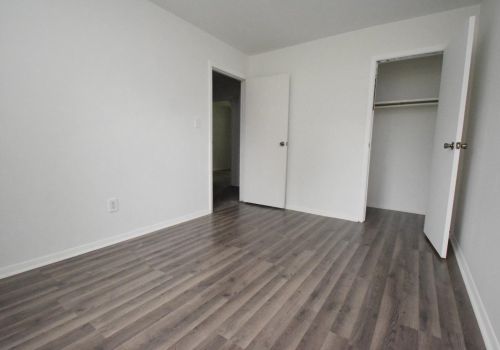 2825 Drexel Dr, Hobart IN 46342-3533 exterior