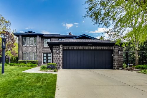 1411 Maple St, Glenview, IL 60025-1433