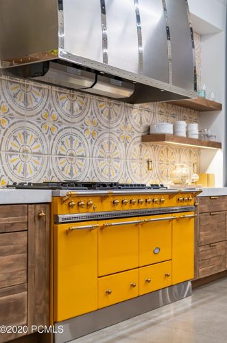 27 Normans Way, Park City UT 84060-6895 exterior