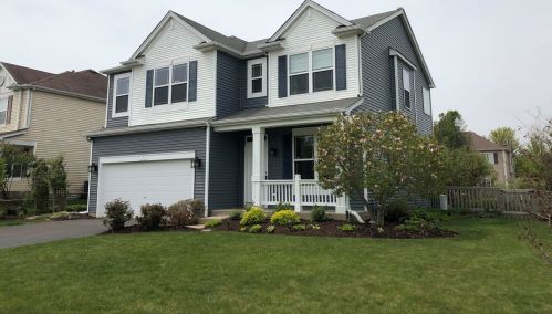 982 Neuhaven Dr, Antioch, IL 60002-6420