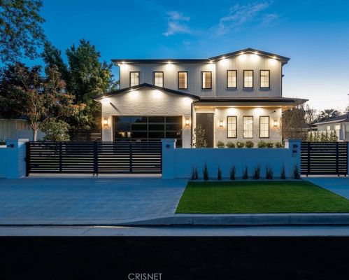 4919 Mammoth Ave, Van Nuys, CA 91423-1319