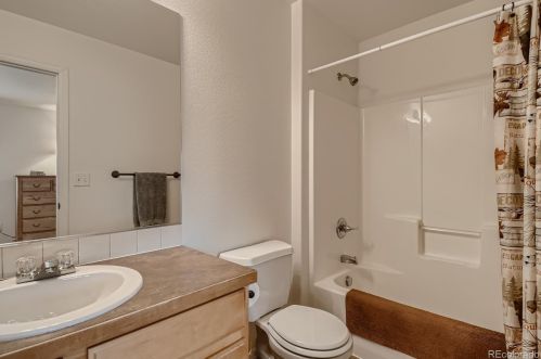 2260 Jade Ave, Denver CO 80603-5867 exterior