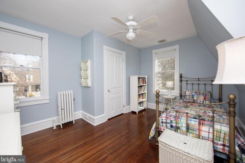 225 Euclid Ave, Haddonfield NJ 08033-2552 exterior