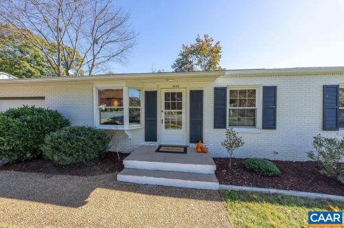 2604 Commonwealth Dr, Charlottesville, VA 22901-1433
