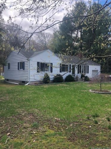 3 Comstock Hill Ave, Norwalk CT  06850-1502 exterior