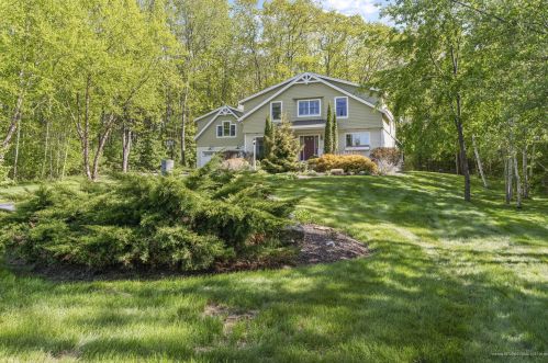 52 High Winds Dr, Yarmouth, ME 04096-5956
