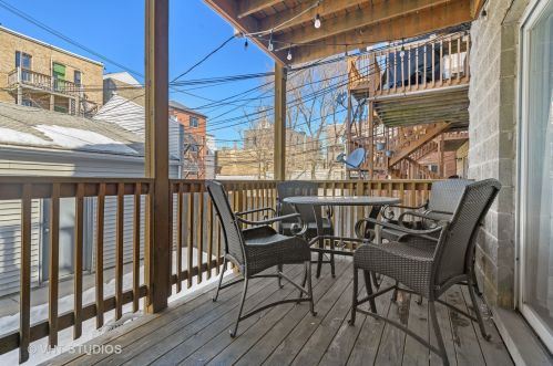 1532 Claremont Ave, Chicago IL  60622-1713 exterior