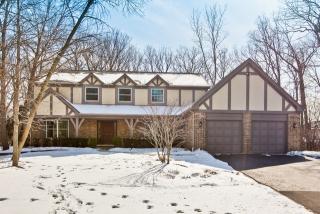 5 Westwood Ln, Half Day, IL 60069-4022