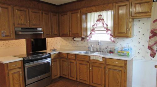 1105 Starlight Ave, Cayce-West Columbia, SC 29172-3811