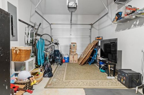 61 Chastain Cir, Newnan GA  30263-8640 exterior