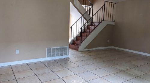 807 Mollison Ave, El Cajon, CA 92020-6581