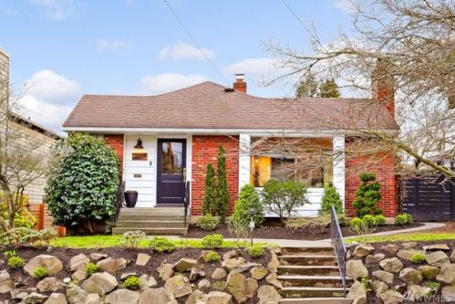 3211 70th St, Seattle WA  98117-6130 exterior