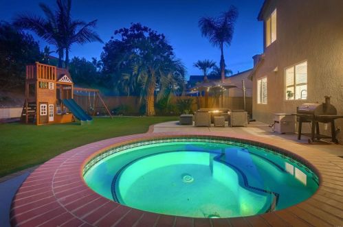 5249 Frost Ave, Carlsbad, CA 92008-3840