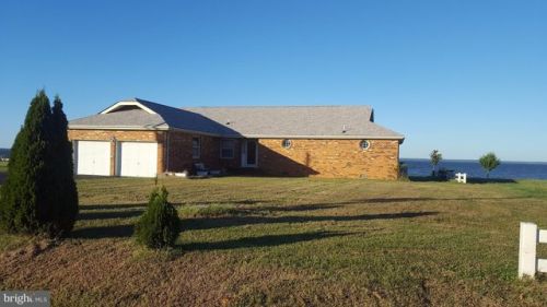 1453 Royal Way, Montross, VA 22520-4033