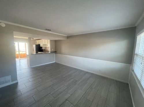 121 Doyle St, Granbury TX  76048-2420 exterior