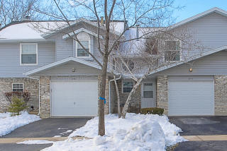 876 Tamarac Blvd, Addison, IL 60101-6302