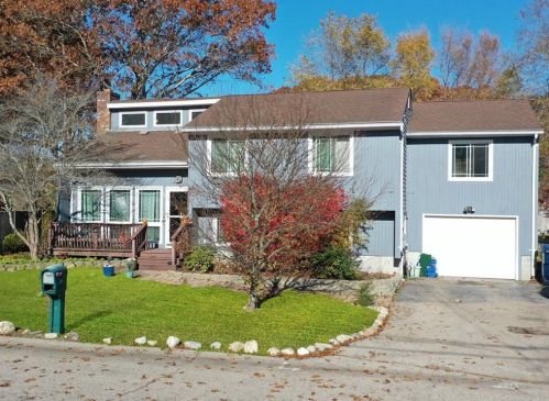 13 Coral Shell Ter, South Kingstown, RI 02874-2441