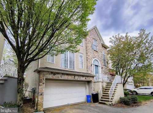 6 Arrowgate Dr, Dover, NJ 07869-5213