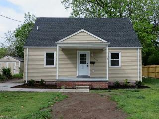 410 Ashlawn Dr, Norfolk VA  23505-1523 exterior