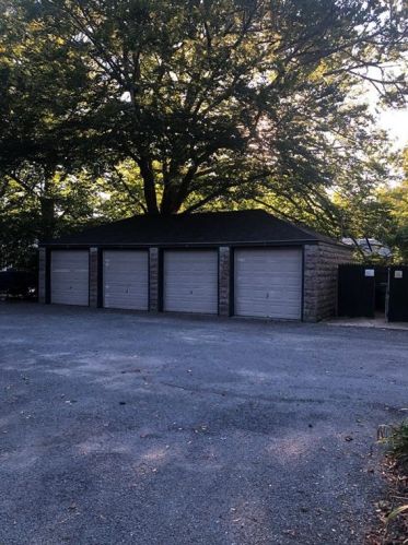 158 Narragansett Ave, Middletown RI  02840-6951 exterior