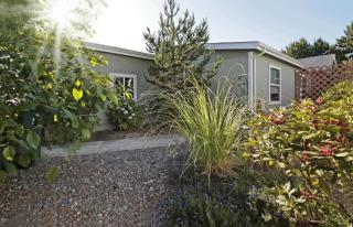 85 72nd St, Newport, OR 97365-9570