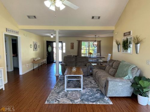 1404 Buckingham Ct, Statesboro, GA 30461-0916