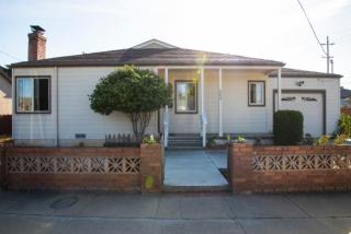 202 John St, Monterey, CA 93940-3821