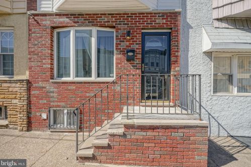 2602 12th St, Philadelphia, PA 19133-1101