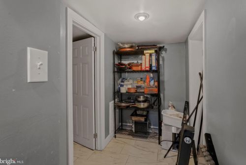 2222 12 St, Philadelphia PA 19147-1832 exterior