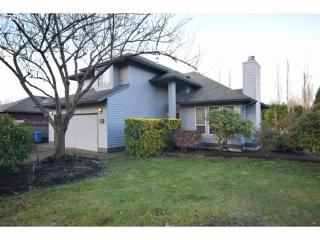 835 Meadow Dr, Portland, OR 97211-1231