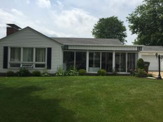 131 Highland Ave, Massillon, OH 44646-3404