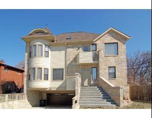 1221 Isabella St, Evanston IL  60201-1621 exterior