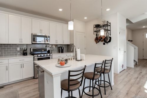 21957 Radcliff Cir, Denver CO  80015 exterior