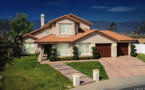 3656 Lily Dr, Rialto, CA 92377-4866
