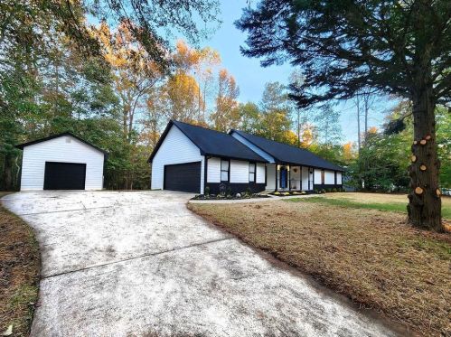 245 Dogwood Trail Dr, Stockbridge, GA 30281-5862
