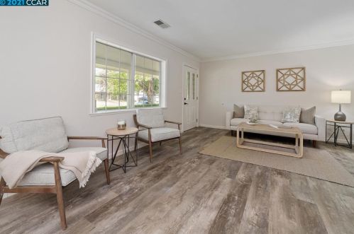 1925 Alvina Dr, Concord CA  94523-2801 exterior