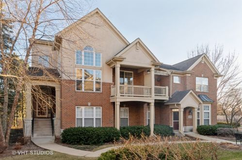 471 Commons Ct, Bannockburn, IL 60015-4321