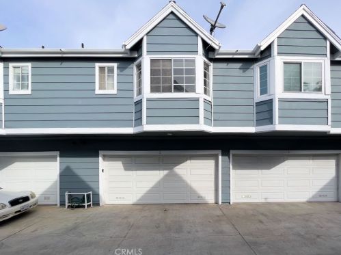 816 Inglewood Ave, Inglewood, CA 90302-3712