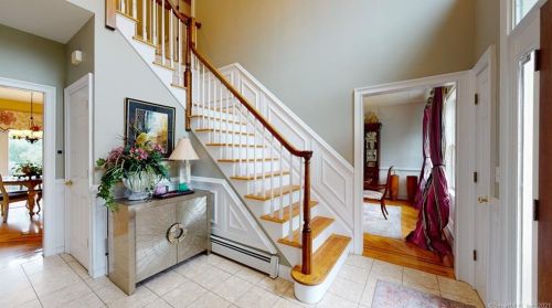 67 Jasmine Ln, Glastonbury, CT 06033-2743