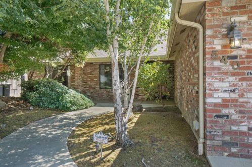 540 Applewood Dr, Lodi, CA 95242-2009