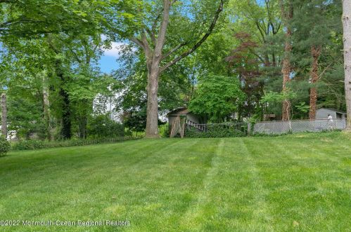 174 White St, Tinton Falls NJ exterior