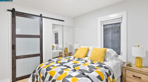 1555 Thrush Ave, San Leandro CA  94578-2045 exterior