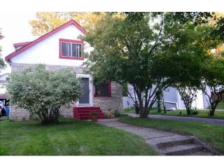 2633 Pierce St, Minneapolis MN  55418-2905 exterior