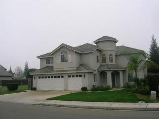 3446 Cambria Ave, Madera, CA 93637-5931