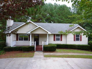 20 Hubbard Dr, Newnan, GA 30263-5635